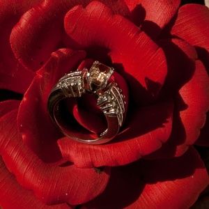 Platinum sapphire and diamond ring